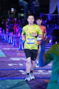 BIB: 4291, 835
                            <button type="button" onclick="openModal(26224931)" class="btn btn-primary btn-sm float-right btn-popup" data-toggle="modal" data-target=".modal-high-quality">
                        <i class="fas fa-shopping-cart"></i> Add to Cart
                    </button>
                                            <button type="button" onclick="isThisMe(26224931, true)" class="btn btn-success btn-sm float-right btn-popup btn-isme hidden" data-toggle="tooltip" data-placement="bottom" title="นี่คือรูปของคุณใช่ไหม คลิกที่นี่เพื่อเอาเข้าอัลบั้ม">
                        <i class="fas fa-plus"></i> Add to album
                    </button>
                    <button type="button" onclick="isThisMe(26224931, false)" class="btn btn-warning btn-sm float-right btn-popup btn-isnotme hidden">
                        <i class="fas fa-ban"></i> Remove from album
                    </button>